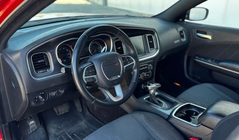 
								2016 Dodge Charger SXT AWD full									