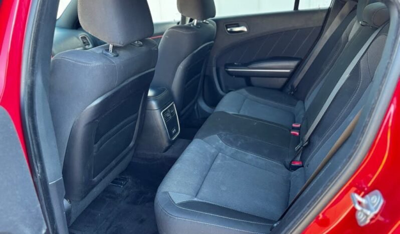 
								2016 Dodge Charger SXT AWD full									