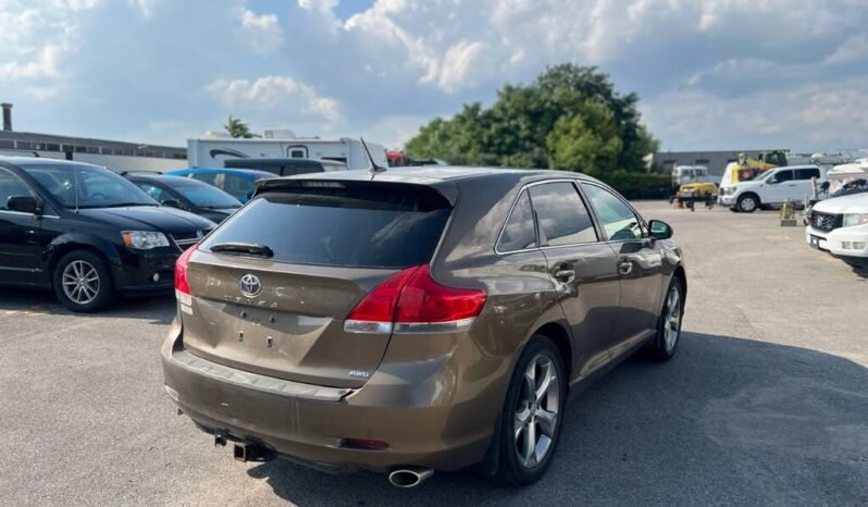 
								2010 Toyota Venza V6 AWD full									
