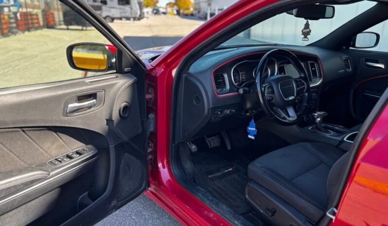 
								2016 Dodge Charger SXT AWD full									