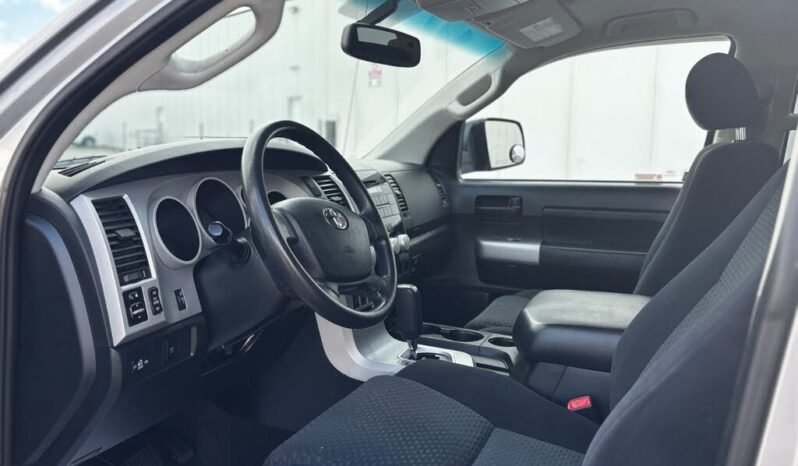 
								2009 Toyota Tundra SR5 Double Cab 5.7L 4WD full									