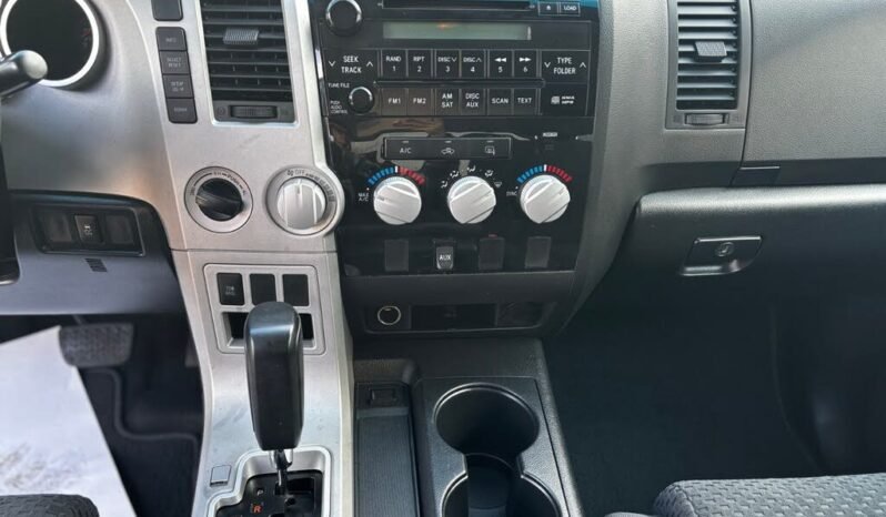 
								2009 Toyota Tundra SR5 Double Cab 5.7L 4WD full									