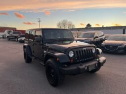 
										2013 Jeep Wrangler Unlimited Sahara 4WD full									