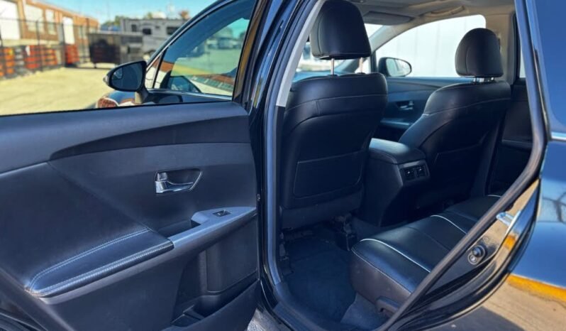 
								2013 Toyota Venza AWD full									