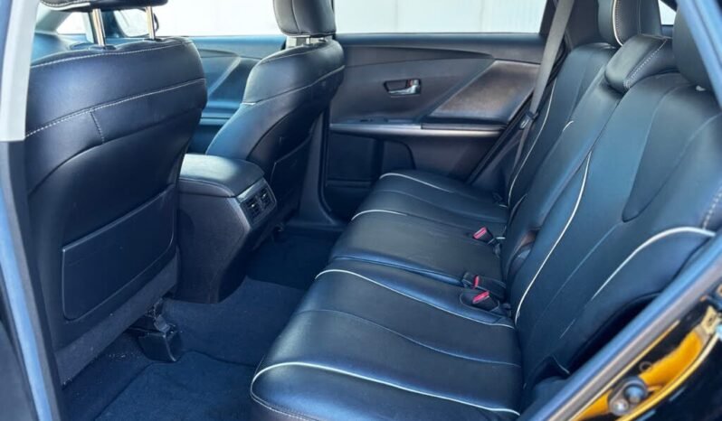 
								2013 Toyota Venza AWD full									