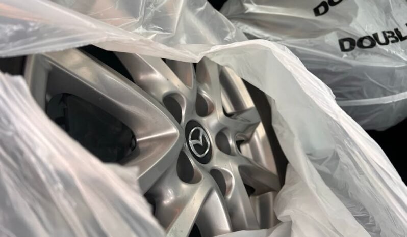 
								2018 Mazda 3 Sport GS Hatchback full									