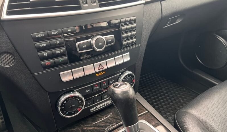 
								2012 Mercedes-Benz C300 full									