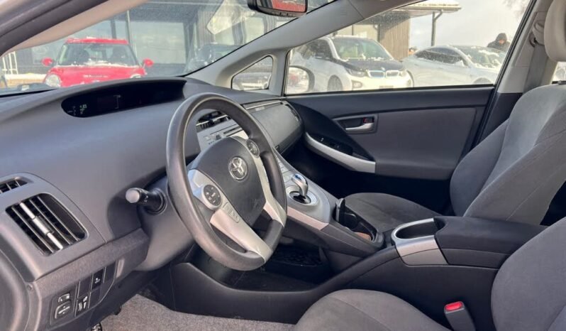 
								2014 Toyota Prius Hybrid full									