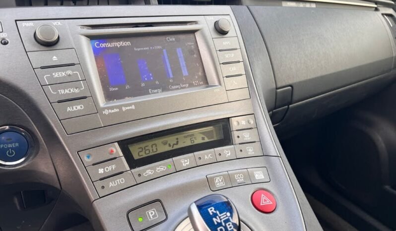 
								2014 Toyota Prius Hybrid full									