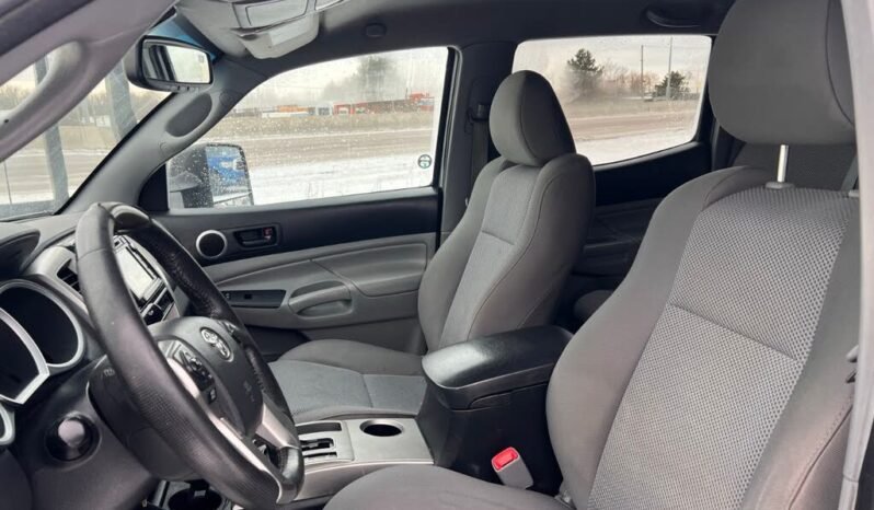 
								2015 Toyota Tacoma 4WD Double Cab full									
