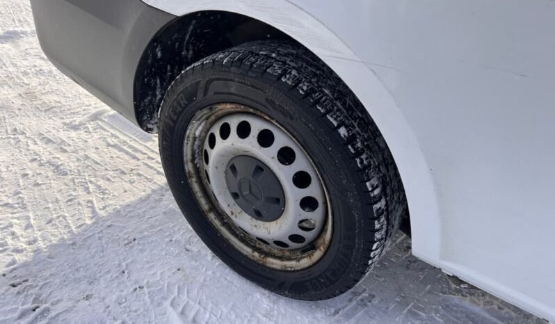 
								2020 Mercedes-Benz Metris RWD full									