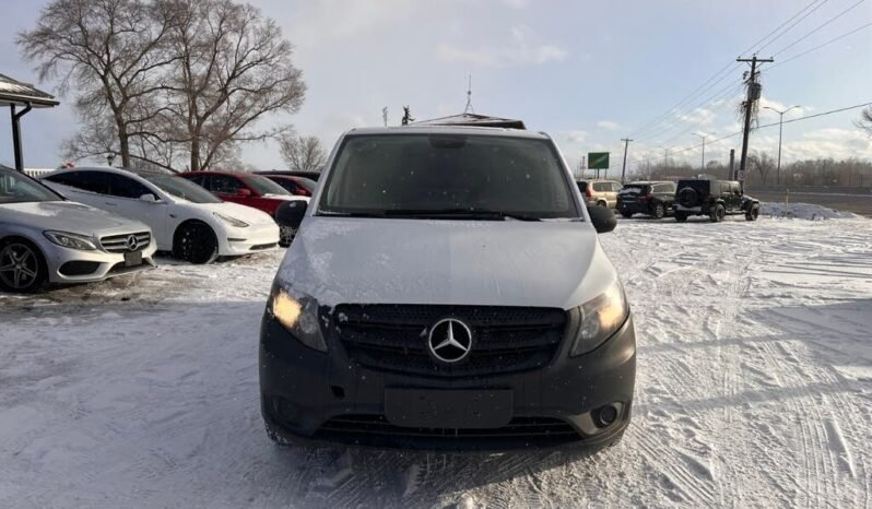 
								2020 Mercedes-Benz Metris RWD full									