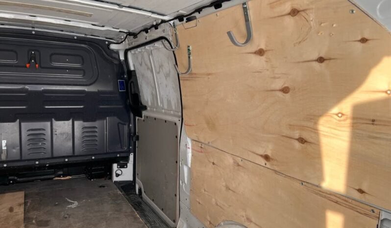 
								2020 Mercedes-Benz Metris RWD full									