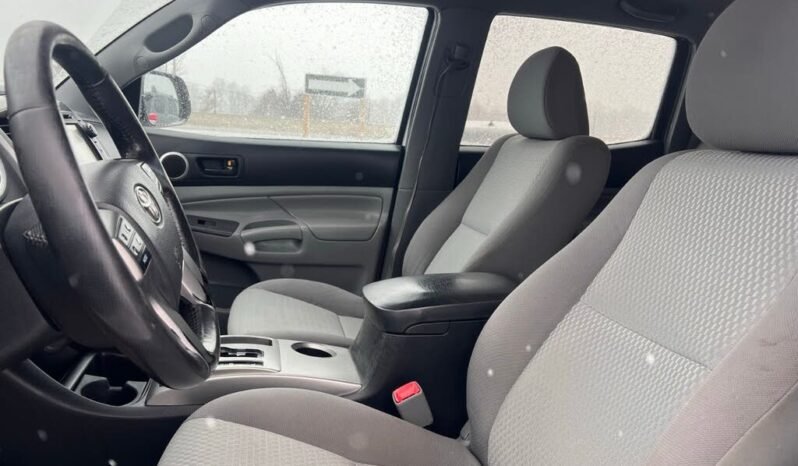 
								2013 Toyota Tacoma Double Cab SB full									