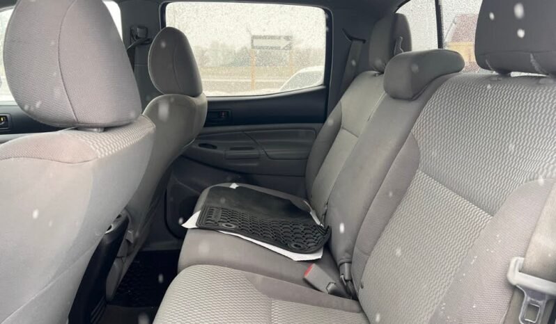 
								2013 Toyota Tacoma Double Cab SB full									