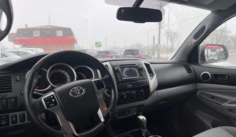 
								2013 Toyota Tacoma Double Cab SB full									