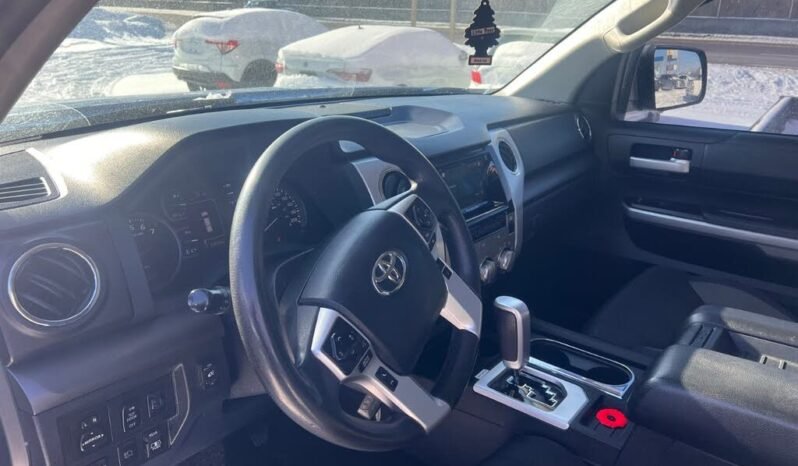 
								2018 Toyota Tundra SR5 Double Cab 5.7L 4WD full									