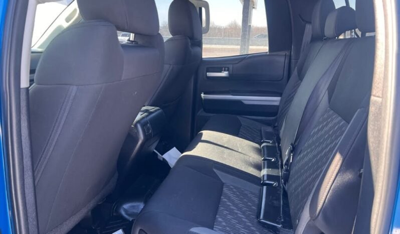 
								2018 Toyota Tundra SR5 Double Cab 5.7L 4WD full									