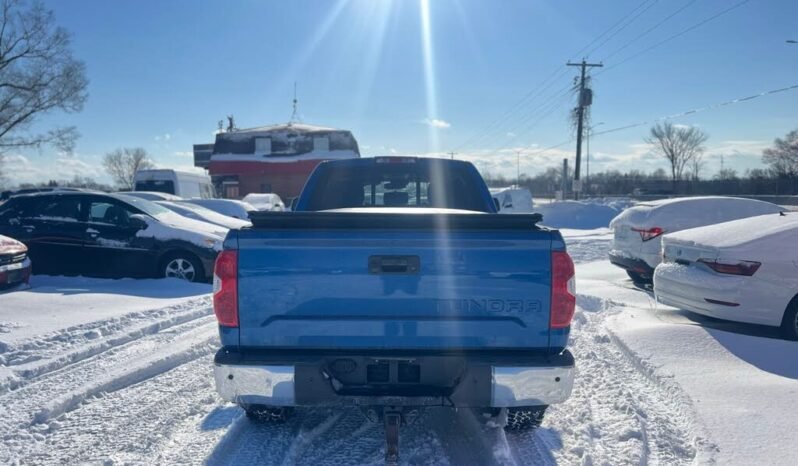 
								2018 Toyota Tundra SR5 Double Cab 5.7L 4WD full									