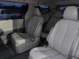 
										2011 Toyota Sienna XLE 5dr V6 XLE 7-Pass FWD full									