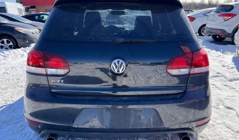 
								2011 Volkswagen Golf GTI full									