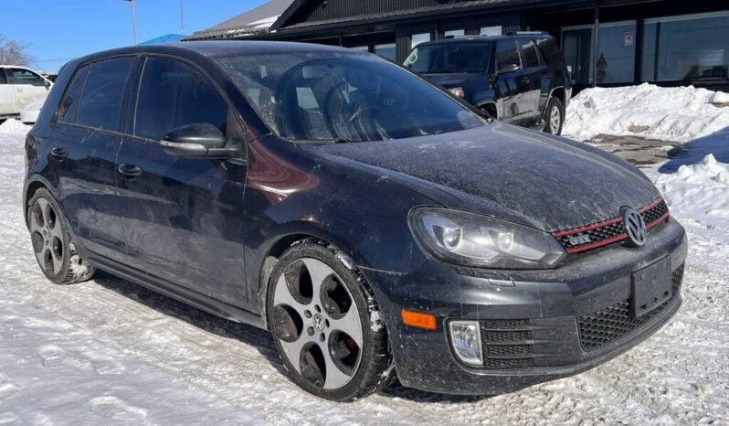 
								2011 Volkswagen Golf GTI full									