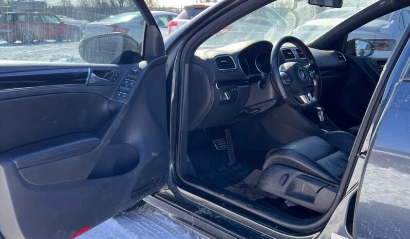 
								2011 Volkswagen Golf GTI full									