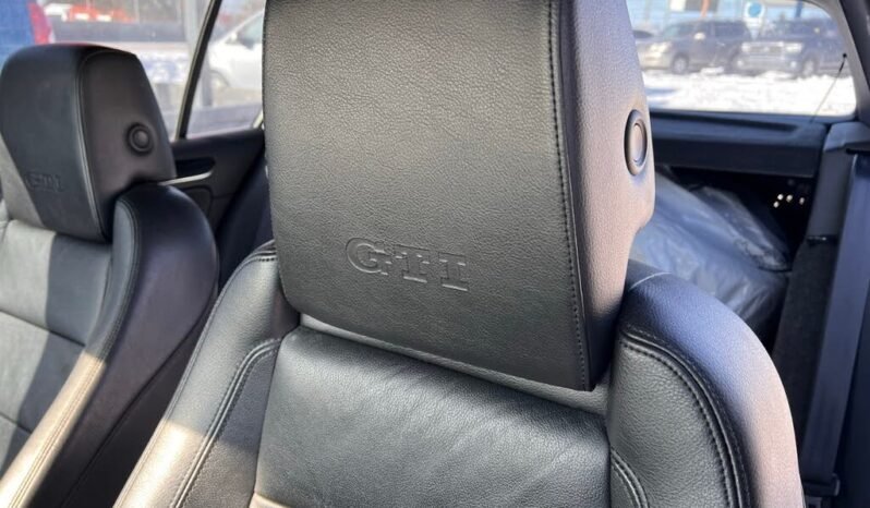 
								2011 Volkswagen Golf GTI full									