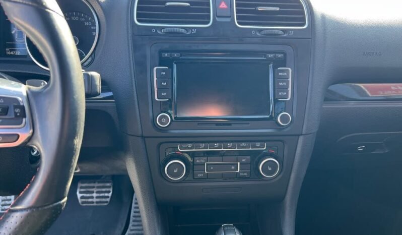 
								2011 Volkswagen Golf GTI full									