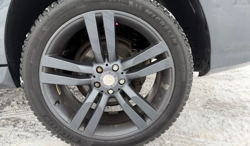 
								2013 Mercedes Benz GLK350 4MATIC full									