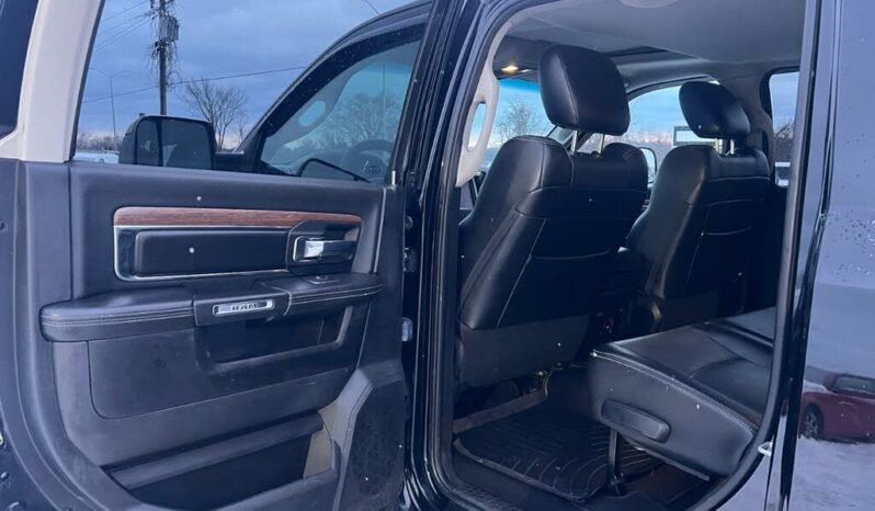 
								2014 RAM 2500 Laramie Mega Cab 4WD full									