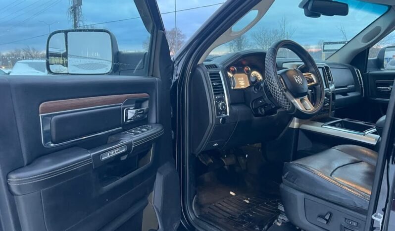 
								2014 RAM 2500 Laramie Mega Cab 4WD full									