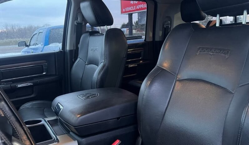 
								2014 RAM 2500 Laramie Mega Cab 4WD full									