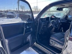 
										2014 Toyota 4Runner SR5 4WD full									