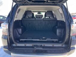 
										2014 Toyota 4Runner SR5 4WD full									