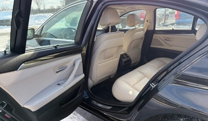 
								2015 BMW 528xi AWD full									