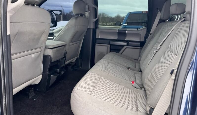 
								2016 Ford F-150 XLT Super Crew 4WD full									