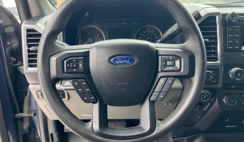 
								2016 Ford F-150 XLT Super Crew 4WD full									