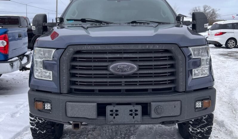 
								2016 Ford F-150 XLT Super Crew 4WD full									