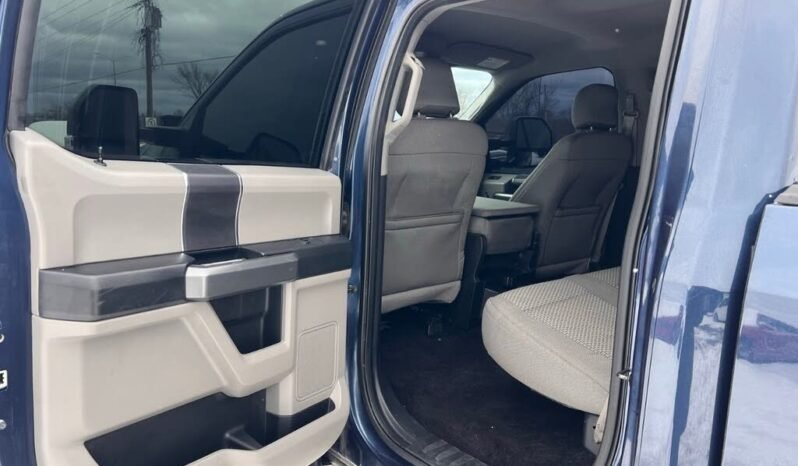 
								2016 Ford F-150 XLT Super Crew 4WD full									