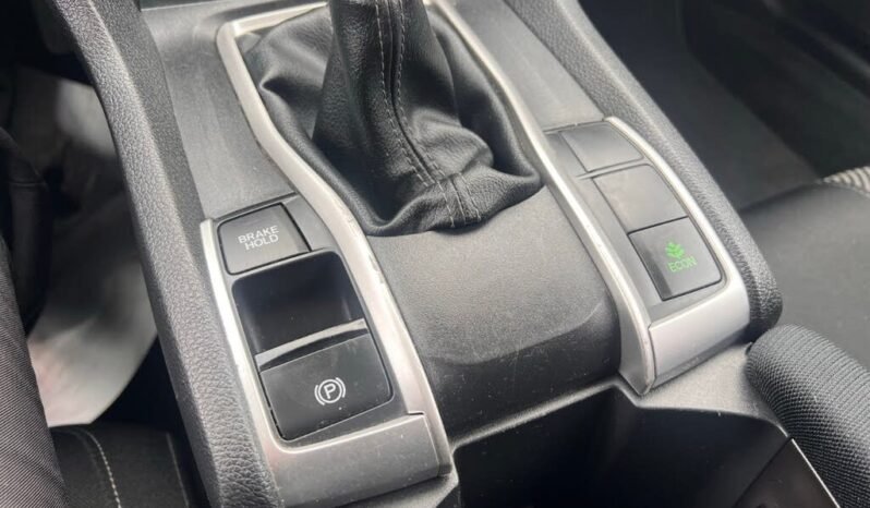 
								2017 Honda Civic LX full									