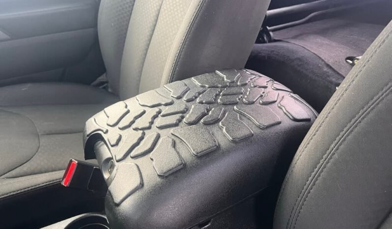 
								2017 Jeep Wrangler Sport 4WD full									