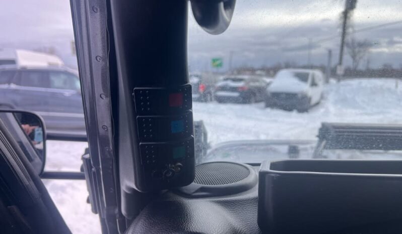 
								2017 Jeep Wrangler Sport 4WD full									