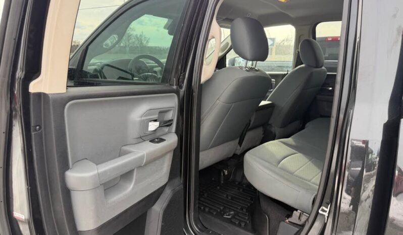 
								2018 Ram 1500 SLT Quad Cab 4WD full									