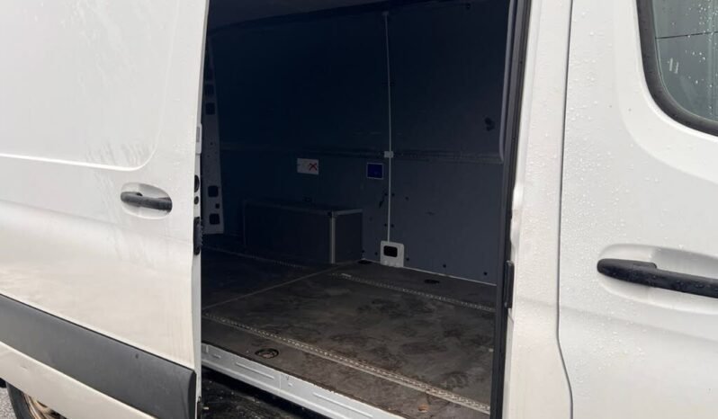 
								2020 Mercedes Benz Sprinter 2500 Cargo RWD full									