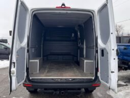 
										2020 Mercedes Benz Sprinter 2500 Cargo RWD full									