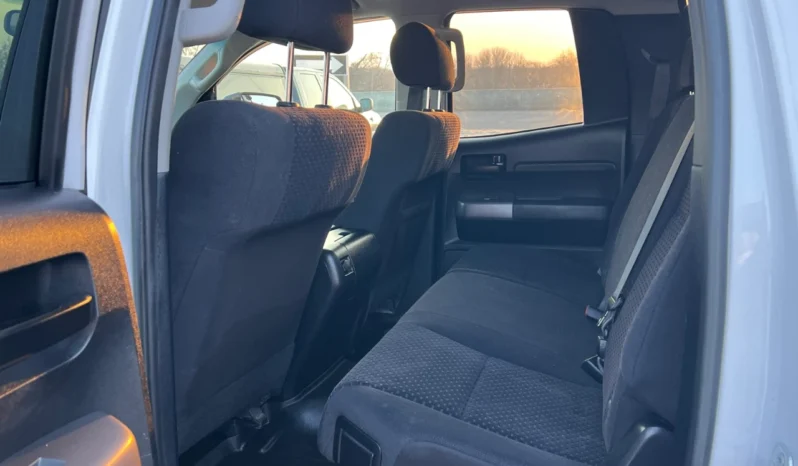 
								2013 Toyota Tundra SR5 Double Cab 4WD full									