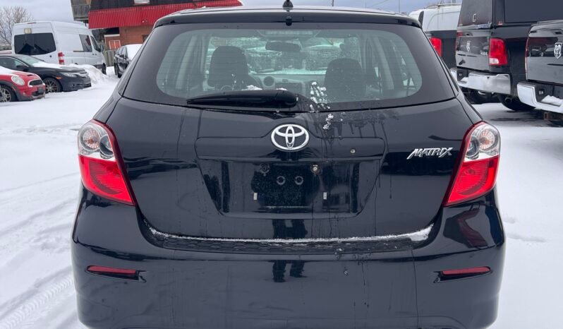 
								2013 Toyota Matrix full									