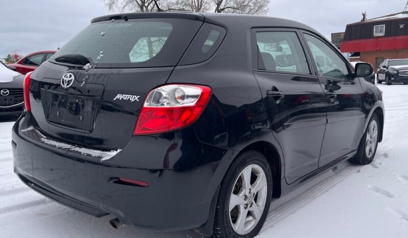 
								2013 Toyota Matrix full									