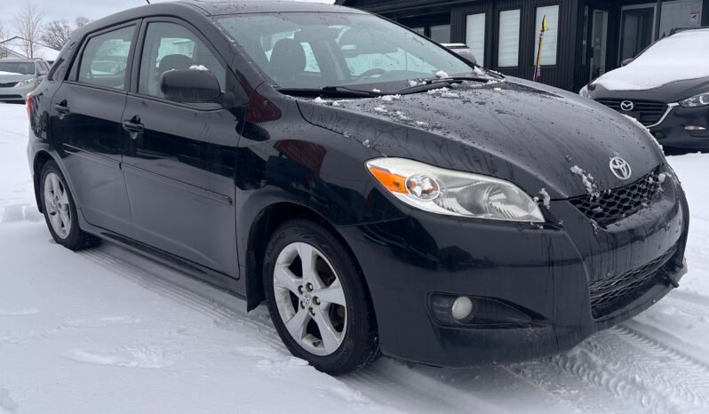 
								2013 Toyota Matrix full									